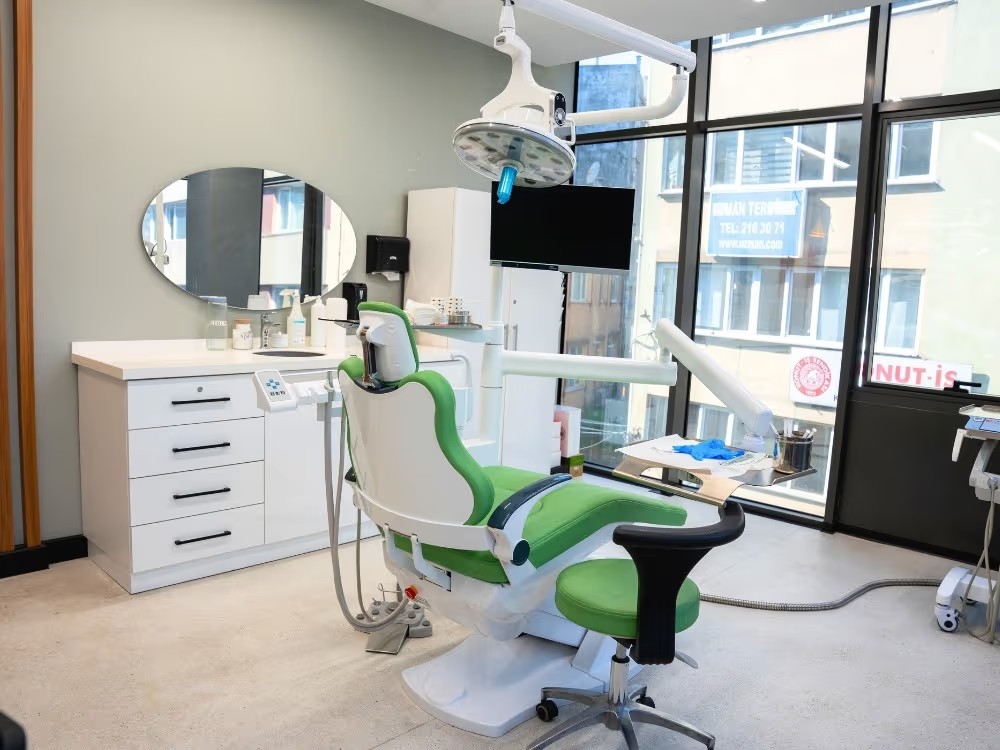 Dental clinic image 20